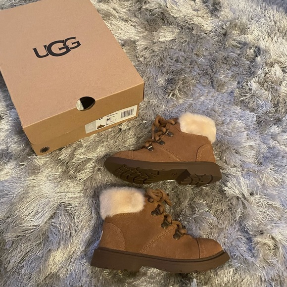ugg azell